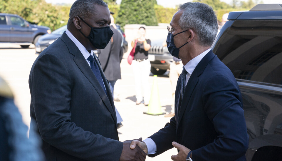 FORSVARSMINISTER: I tillegg til president Joe Biden møtte NATOs generalsekretær Jens Stoltenberg også forsvarsminister Lloyd Austin.