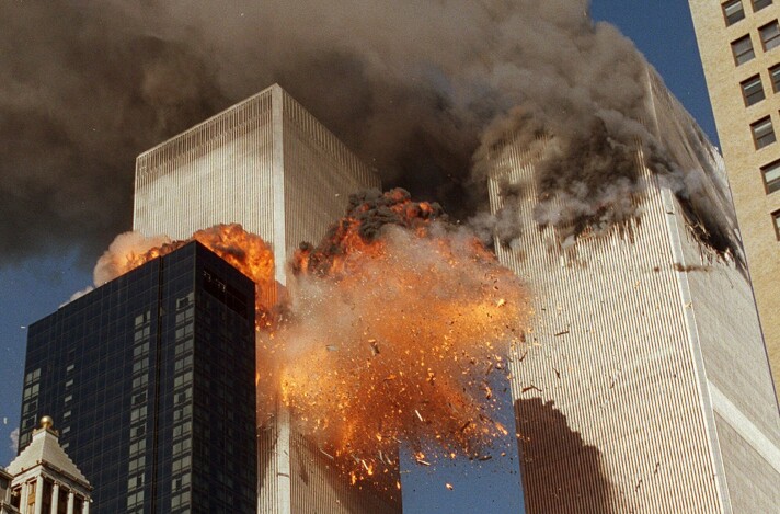 STARTEN: 11. september 2001 kapret terrorister fra al-Qaida fire sivile fly, hvorav to av dem krasjet inn i World Trade Center i New York. Det ble den utløsende faktoren for «krigen mot terror».
