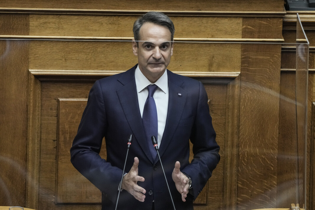 Hellas' statsminister Kyriakos Mitsotakis i nasjonalforsamlingen i Aten torsdag. Hellas har inngått en omfattende, femårig forsvarsavtale med Frankrike. Hellas' statsminister Kyriakos Mitsotakis i nasjonalforsamlingen i Aten torsdag. Hellas har inngått en omfattende, femårig forsvarsavtale med Frankrike.