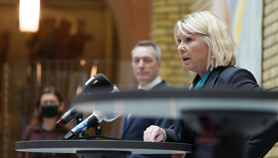 Justis- og beredskapsminister Monica Mæland (H) og forsvarsminister Frank Bakke-Jensen (H) har sendt et forslag til innstramminger i sikkerhetsloven på høring.