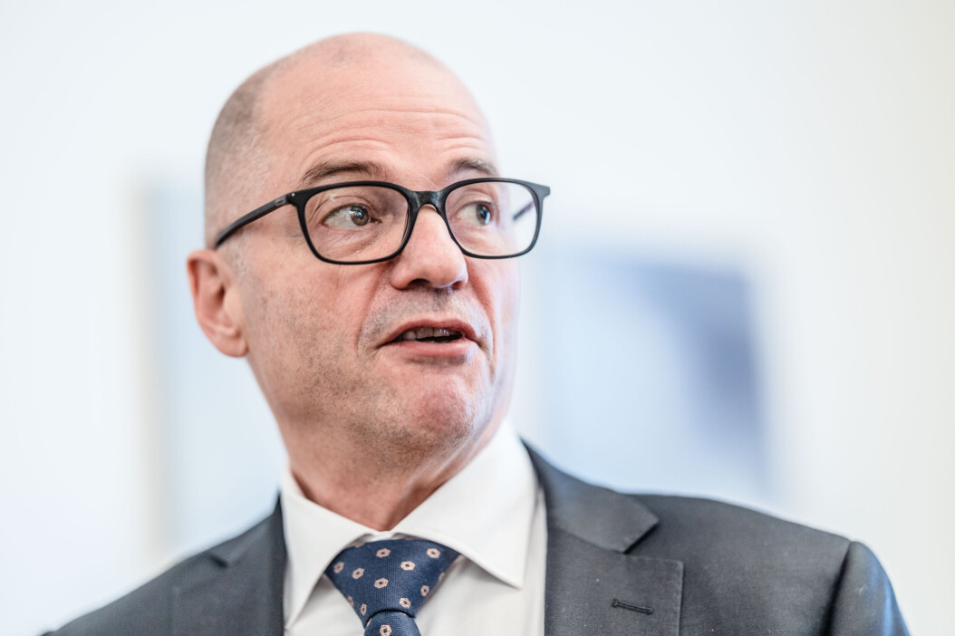 VANSKELIG: Nedleggelsen av Andøya flystasjon er en vanskelig sak for Enoksen og Senterpartiet. VANSKELIG: Nedleggelsen av Andøya flystasjon er en vanskelig sak for Enoksen og Senterpartiet.