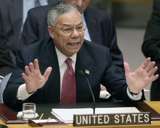 Colin Powell, som forsvarte Irak-invasjonen til FN i 2003, er død