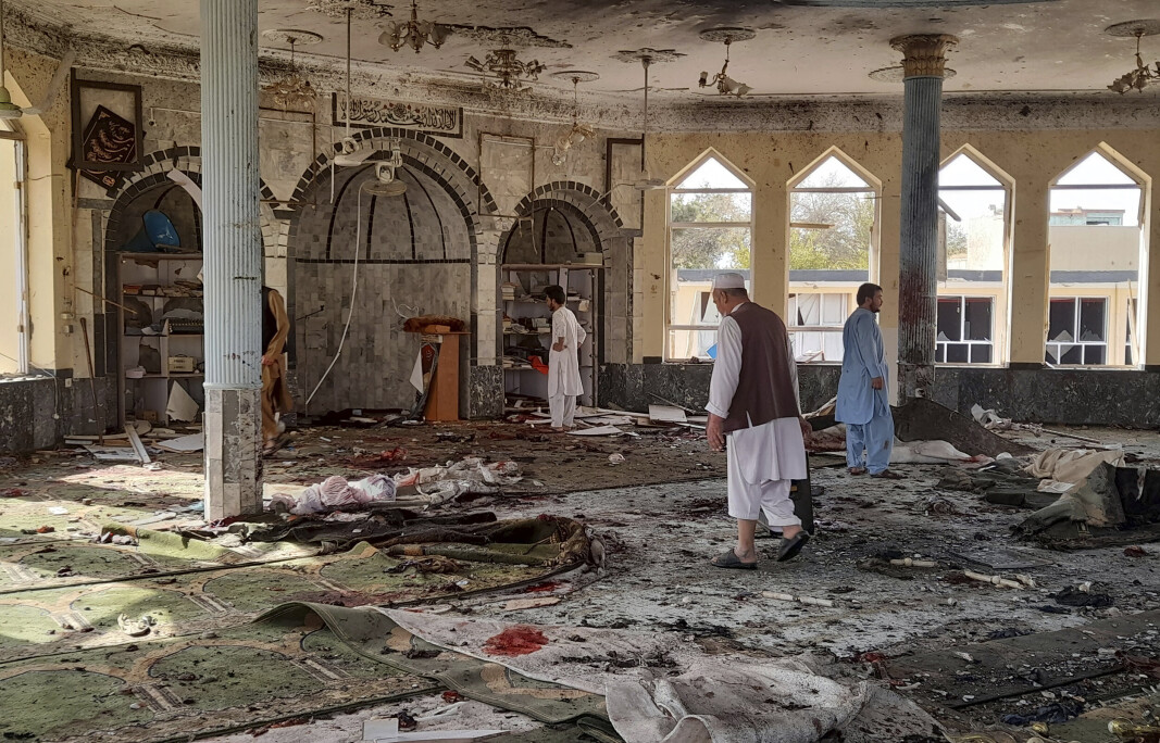 TERROR: Innsiden av moskeen som ble bombet av IS-K i Kunduz-provinsen, nord i Afghanistan, 8. oktober. TERROR: Innsiden av moskeen som ble bombet av IS-K i Kunduz-provinsen, nord i Afghanistan, 8. oktober.