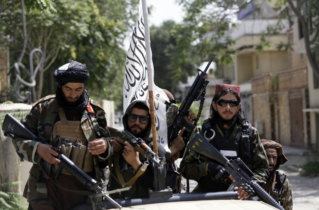 KABUL: Talibankrigere på patrulje gjennom Kabuls gater i august. KABUL: Talibankrigere på patrulje gjennom Kabuls gater i august.