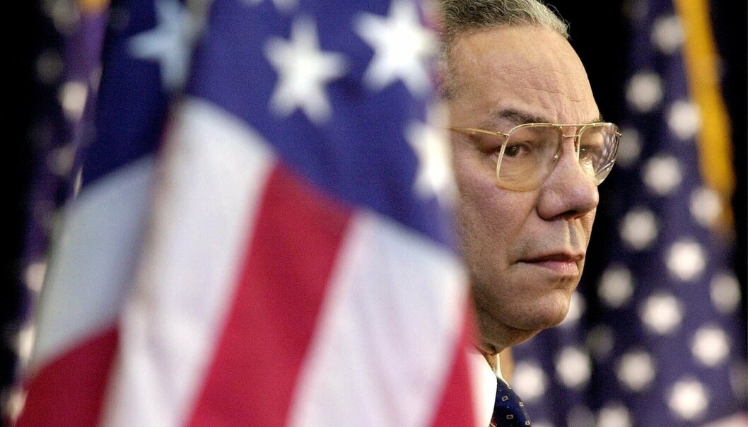 RYKTEFLOM: Feilinformasjon om koronavaksinen spredte seg på sosiale medier etter at Colin Powell mandag døde av komplikasjoner knyttet til koronaviruset. Her var Powell i 2001. RYKTEFLOM: Feilinformasjon om koronavaksinen spredte seg på sosiale medier etter at Colin Powell mandag døde av komplikasjoner knyttet til koronaviruset. Her var Powell i 2001.
