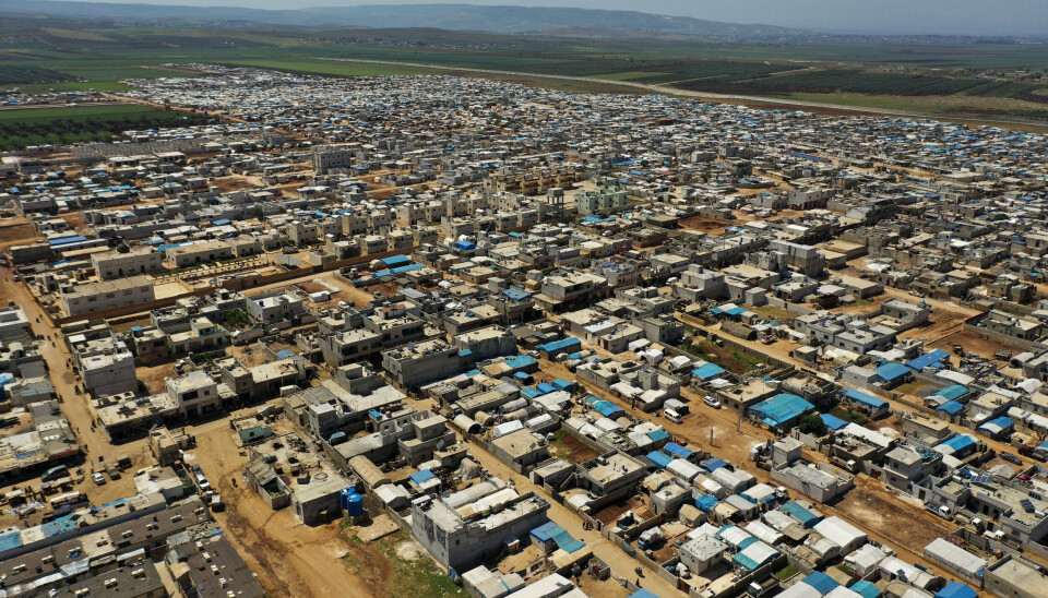 FLYKTNINGER: Slik kan en flyktningleir se ut. Denne leiren ligger i nærheten av den syriske byen Atma i Idlib-provinsen, nærme den tyrkiske grensen.