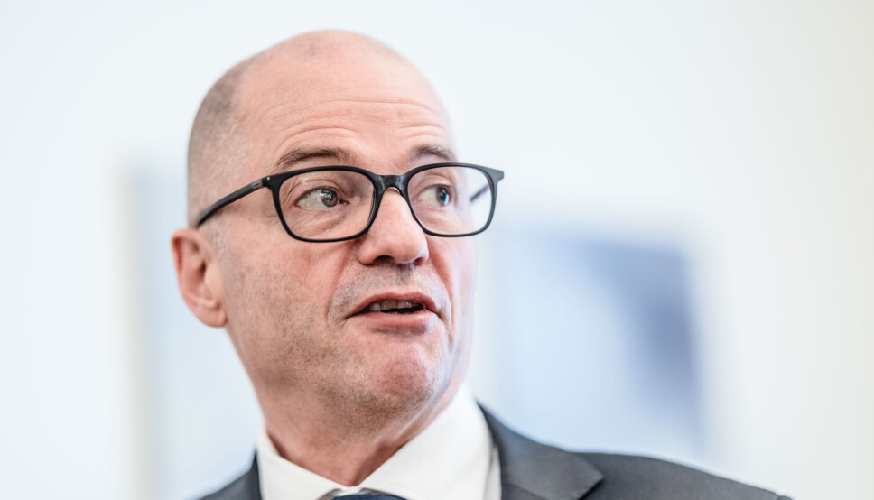 KJØP: Forsvarsminister Odd Roger Enoksen mener anskaffelsen av JSM-missilene viser at Norge har en konkurransedyktig forsvarsindustri.