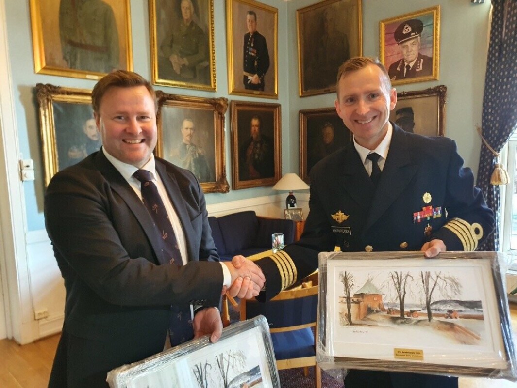 Espen Rostrup Nakstad, assisterende direktør i Helsedirektoratet, og Ronny Kristoffersen fikk begge NTFs Beredskapspris torsdag for henholdsvis sivil sektor og forsvarssektoren. Espen Rostrup Nakstad, assisterende direktør i Helsedirektoratet, og Ronny Kristoffersen fikk begge NTFs Beredskapspris torsdag for henholdsvis sivil sektor og forsvarssektoren.