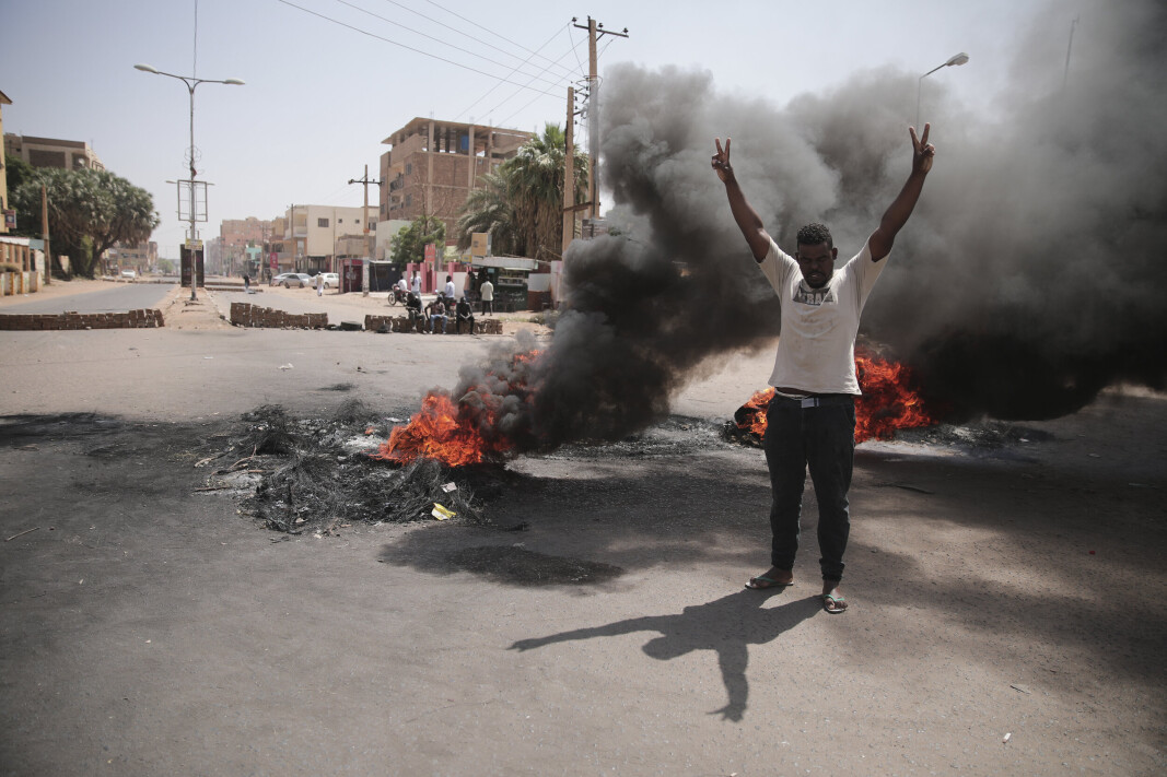 DEMONSTRANTER: Demonstrasjoner i Khartoum tirsdag. DEMONSTRANTER: Demonstrasjoner i Khartoum tirsdag.