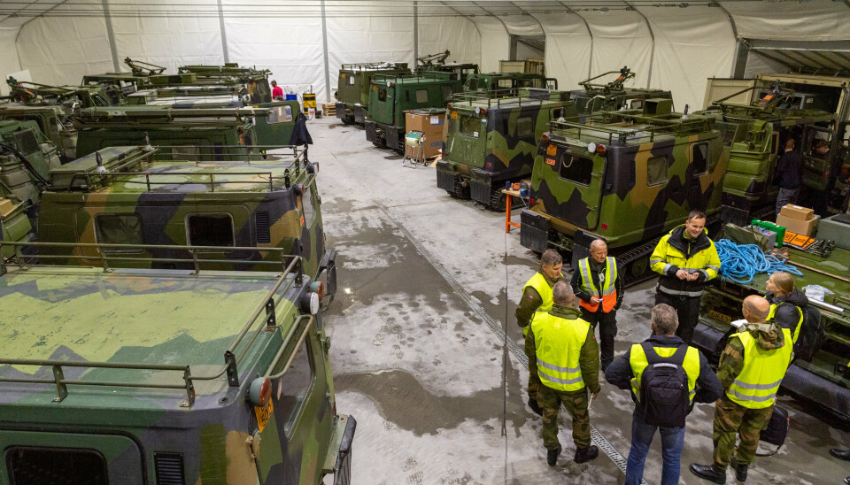 STOR OPERASJON: En av verkstedhallene som er etablert i Osmarka under operasjon Powerful Maintenance II.