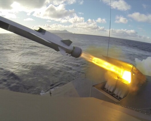 Undertegnet kontrakt om flere NSM-missiler til Sjøforsvaret