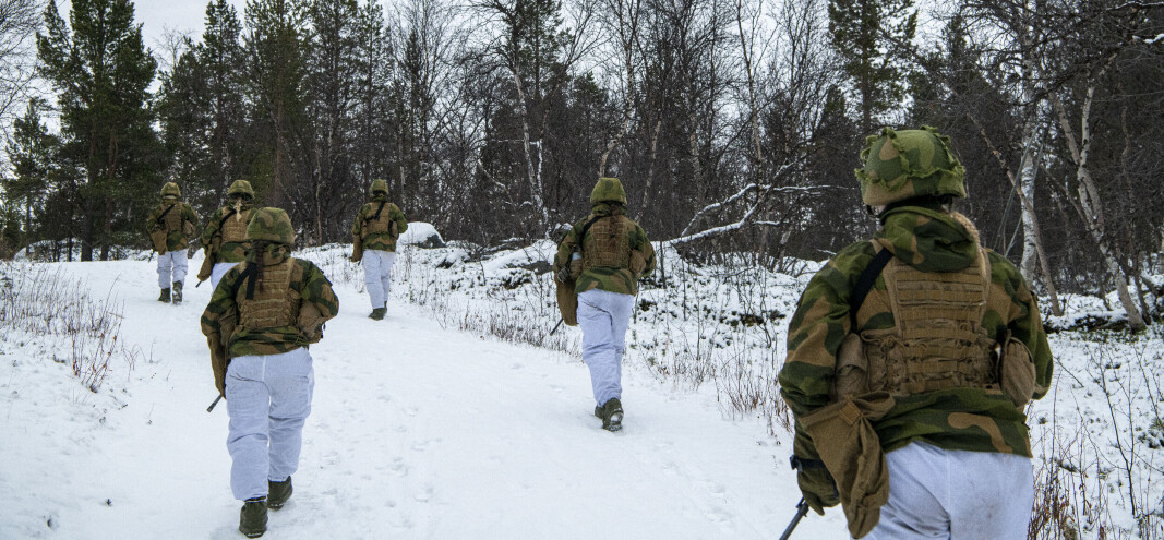 Oppdrag: HV-17 soldater ute i felt på oppdragsløsning som en del av deres utdanning Oppdrag: HV-17 soldater ute i felt på oppdragsløsning som en del av deres utdanning