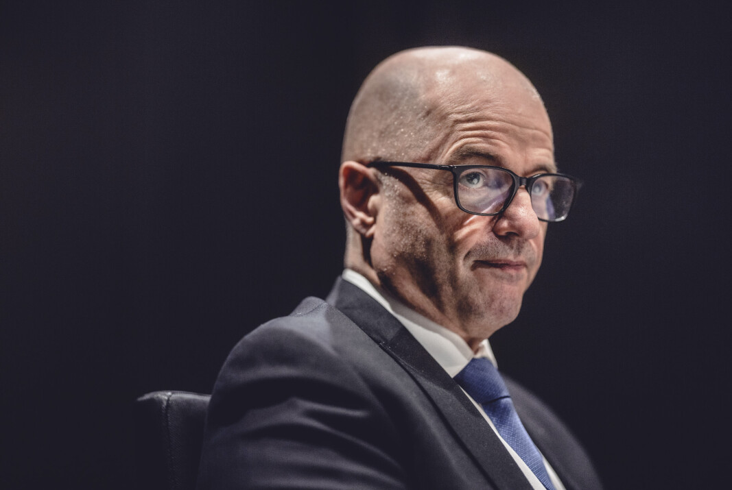 AVVENTER: Forsvarsminister Odd Roger Enoksen sier det ikke foreligger et ønske fra Nato om å sende flere soldater til Litauen. AVVENTER: Forsvarsminister Odd Roger Enoksen sier det ikke foreligger et ønske fra Nato om å sende flere soldater til Litauen.