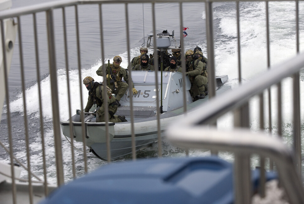 SPESIALSOLDATER: Forsvarets spesialkommando og Marinejegerkommandoen i en tidligere bordingsøvelse.