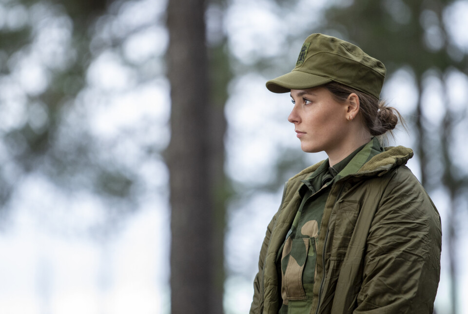 BESØK: Prinsesse Ingrid Alexandra under et besøk ved Rena Leir. Besøket var en konfirmasjonsgave fra Forsvaret.