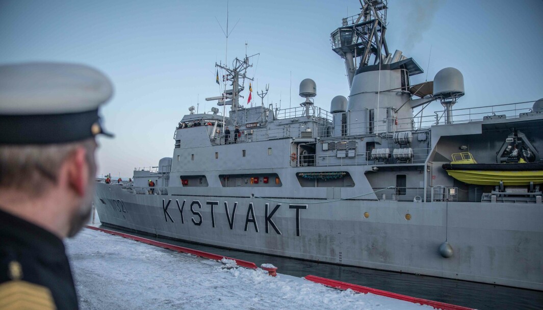 VED KAI: Kystvaktas KV Senja la onsdag ut på sin siste reise etter 40 års tjeneste. VED KAI: Kystvaktas KV Senja la onsdag ut på sin siste reise etter 40 års tjeneste.