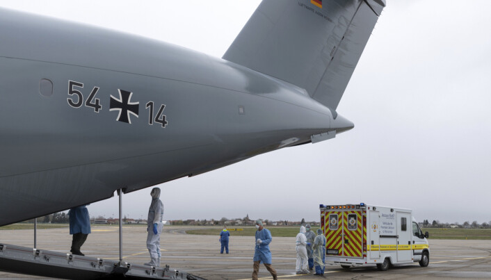 LUFTWAFFE: Tyske militærfly ble også brukt til å flytte koronasyke fra Frankrike til Tyskland i mars 2020.