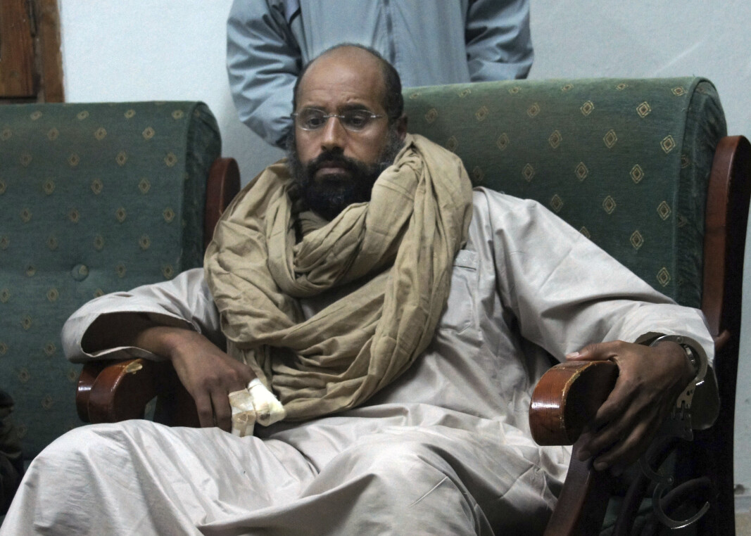 NEKTET Å STILLE: Muammar Gaddafis sønn Seif al-Islam ble nektet å stille som presidentkandidat i Libya, og væpnede menn blokkerer domstolen som skulle behandle anken hans. NEKTET Å STILLE: Muammar Gaddafis sønn Seif al-Islam ble nektet å stille som presidentkandidat i Libya, og væpnede menn blokkerer domstolen som skulle behandle anken hans.