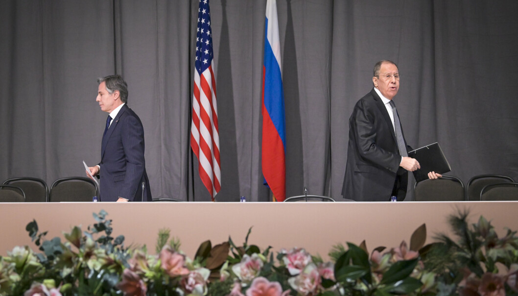 MOTSTYKKER: USAs utenriksminister Antony Blinken (t.v.) møtte Russlands utenriksminister Sergej Lavrov i Stockholm torsdag.