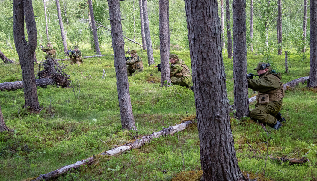 HV-16: Soldater fra Nord-Hålogaland heimevernsdistrikt (HV-16) under trening på Elverum. HV-16: Soldater fra Nord-Hålogaland heimevernsdistrikt (HV-16) under trening på Elverum.