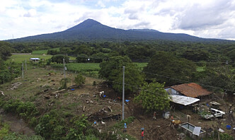 Tre døde da salvadoransk militærfly styrtet i Stillehavet