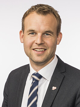 Kjell Ingolf Ropstad (36) Kjell Ingolf Ropstad (36)