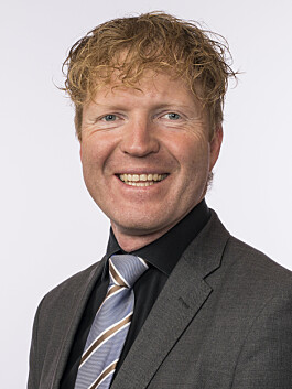 Sigbjørn Gjelsvik (47) Sigbjørn Gjelsvik (47)