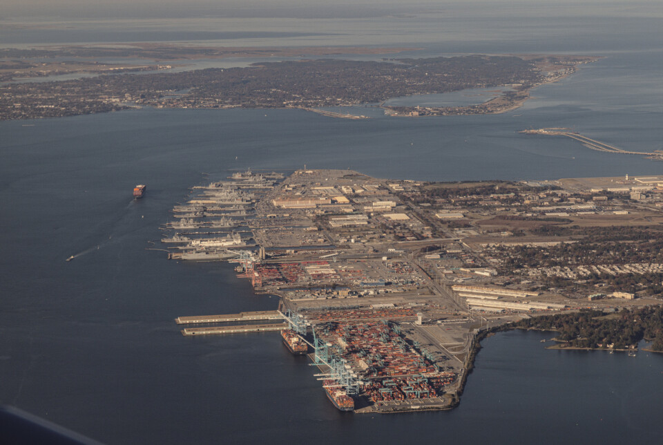 STØRST: marinebasen i Norfolk med sine 14 kaier og 11 flyhangarer, er i følge det amerikanske forsvaret verdens største.