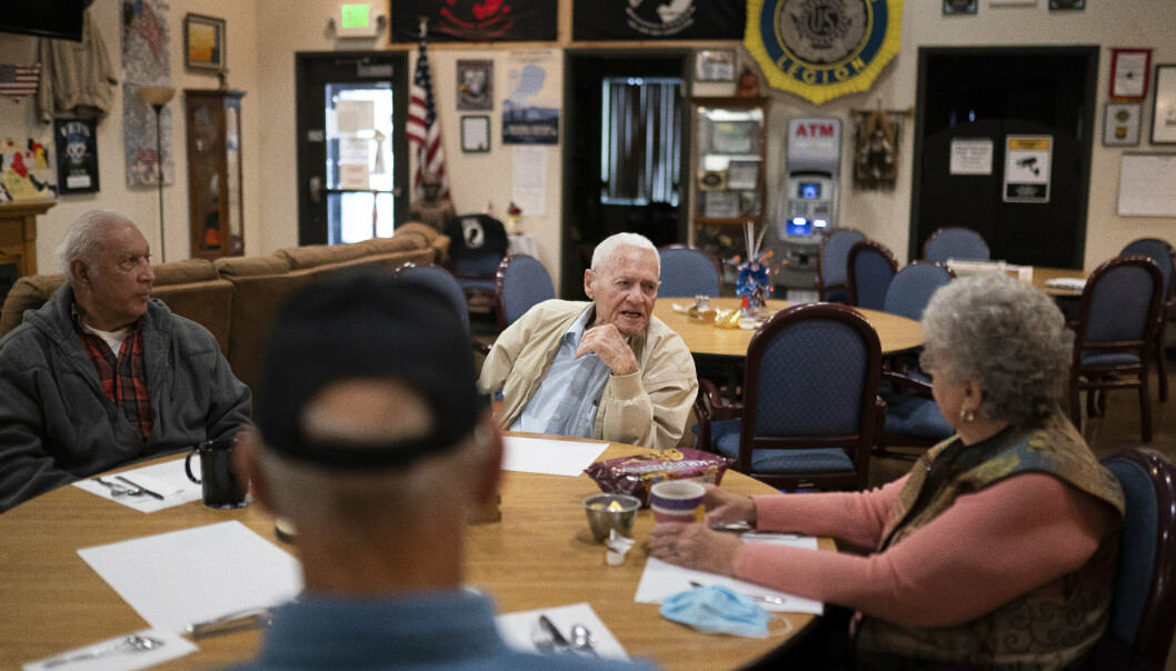 SAMLES: Overlevende veteraner fra Pearl Harbor-angrepet i 1941 samles 22. november 2021 i Oregon.