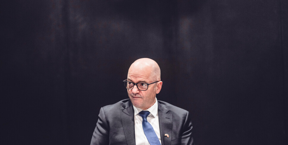 SPØRSMÅL: Forsvarsminister Odd Roger Enoksen har fått et skriftlig spørsmål på Stortinget fra Ove Trellevik om kartlegging av havbunnen utenfor kysten.