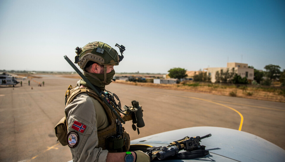 MALI: Norske soldater er med i viktig oppdrag i Mali, skriver forsvarsattache Stig Laursen. Her ser vi en norsk soldat i landet. Bildet er tatt i forbindelse med en tidligere reportasje.