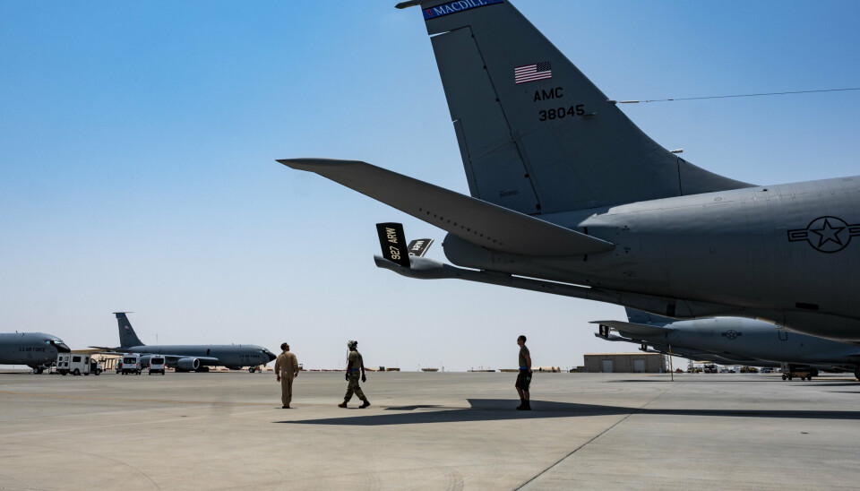 US AIR FORCE: Bakkepersonell fra US Air Force på en base i Qatar. Nå har vaksinenektere i forsvarsgrenen blitt dimittert.