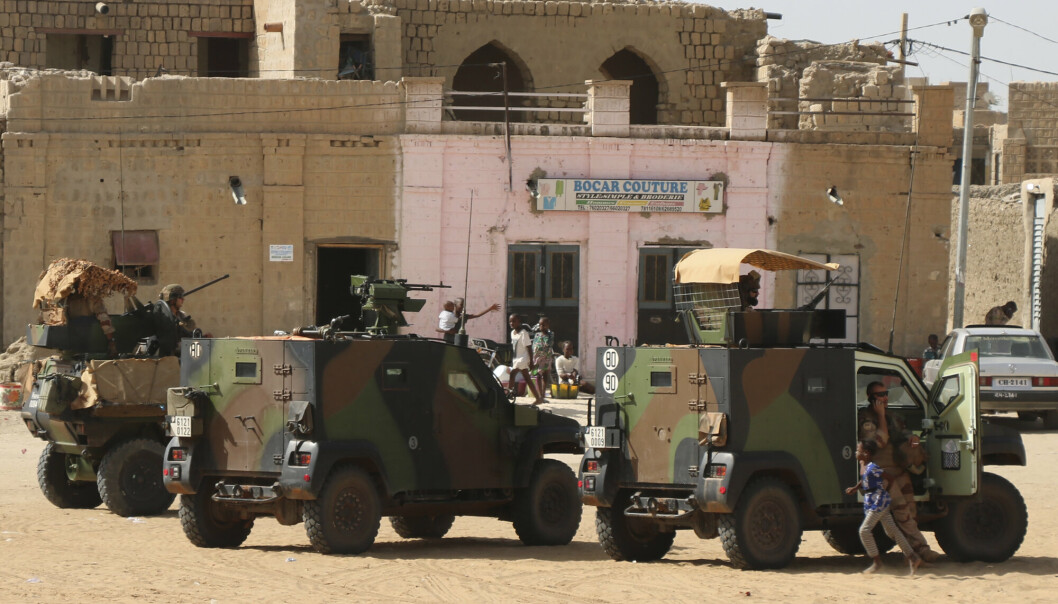 UTE: Franske styrker skal ha forlatt Timbuktu i Mali. Her ser vi franske styrker i byen i slutten av september 2021.