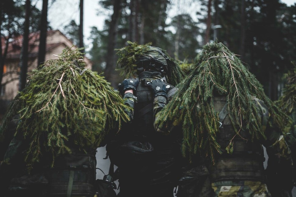 SENDT HJEM: Rundt 500 vernepliktige fra Ledningsregimentet har blitt sendt hjem etter å ha blitt utsatt for nedverdigende behandling. Bildet viser soldater fra avdelingen, men har ingenting med den konkrete saken å gjøre.