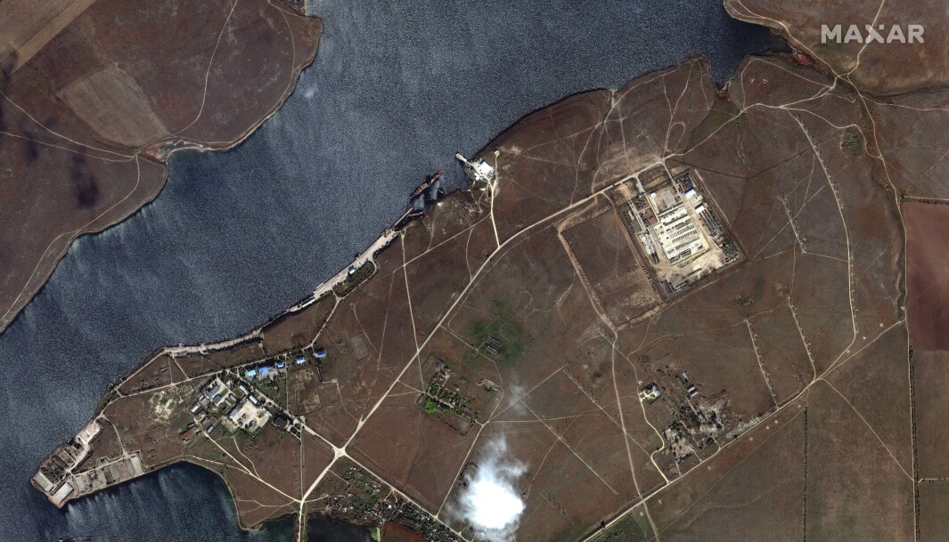 SATELLITTBILDER: Russiske styrker ved grensen til Ukraina har vakt bekymring for en mulig planlagt russisk invasjon. Dette satellittbildet viser russiske styrker på den annekterte Krim-halvøyen. Open Skies ga mulighet for at land sammen kunne verifisere autentisiteten av slike bilder. SATELLITTBILDER: Russiske styrker ved grensen til Ukraina har vakt bekymring for en mulig planlagt russisk invasjon. Dette satellittbildet viser russiske styrker på den annekterte Krim-halvøyen. Open Skies ga mulighet for at land sammen kunne verifisere autentisiteten av slike bilder.