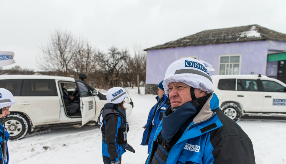 OBSERVATØR: Pensjonert generalløytnant Arne Bård Dalhaug tilbrakte tre år som OSSE-observatør i Øst-Ukraina. Her var Dalhaug ved Sievjerodonetsk i 2017.