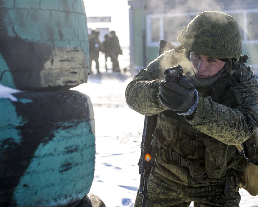 Russisk nyhetsbyrå: Russiske fallskjermsoldater skal øve nær grensen til Ukraina