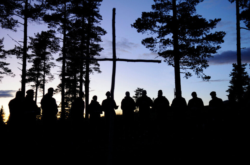 SAMLING: Feltgudstjeneste på toppen av Vardefortet ved Kongsvinger. Bildet er fra september 2009.