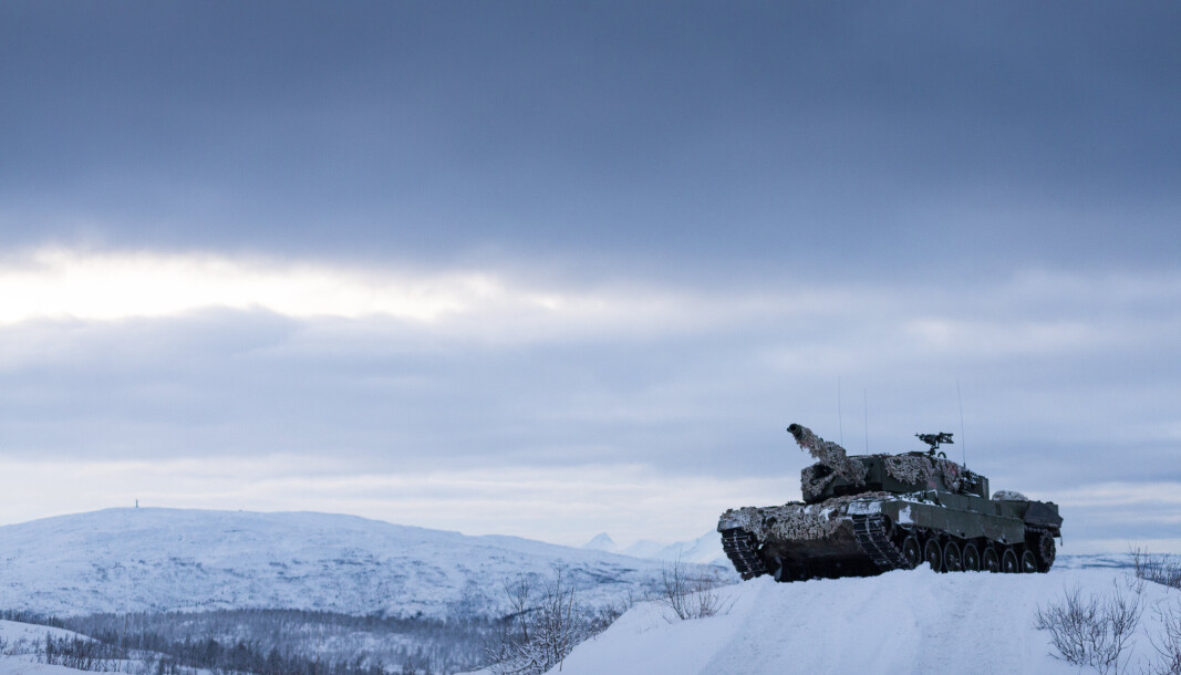 LEOPARD: Stridsvogner vinner ikke krigen alene, skriver Palle Ydstebø. Her ser vi en Leopard 2A4NO stridsvogn, tilhørende Stridsvognseskadron 2 i Panserbataljonen. LEOPARD: Stridsvogner vinner ikke krigen alene, skriver Palle Ydstebø. Her ser vi en Leopard 2A4NO stridsvogn, tilhørende Stridsvognseskadron 2 i Panserbataljonen.