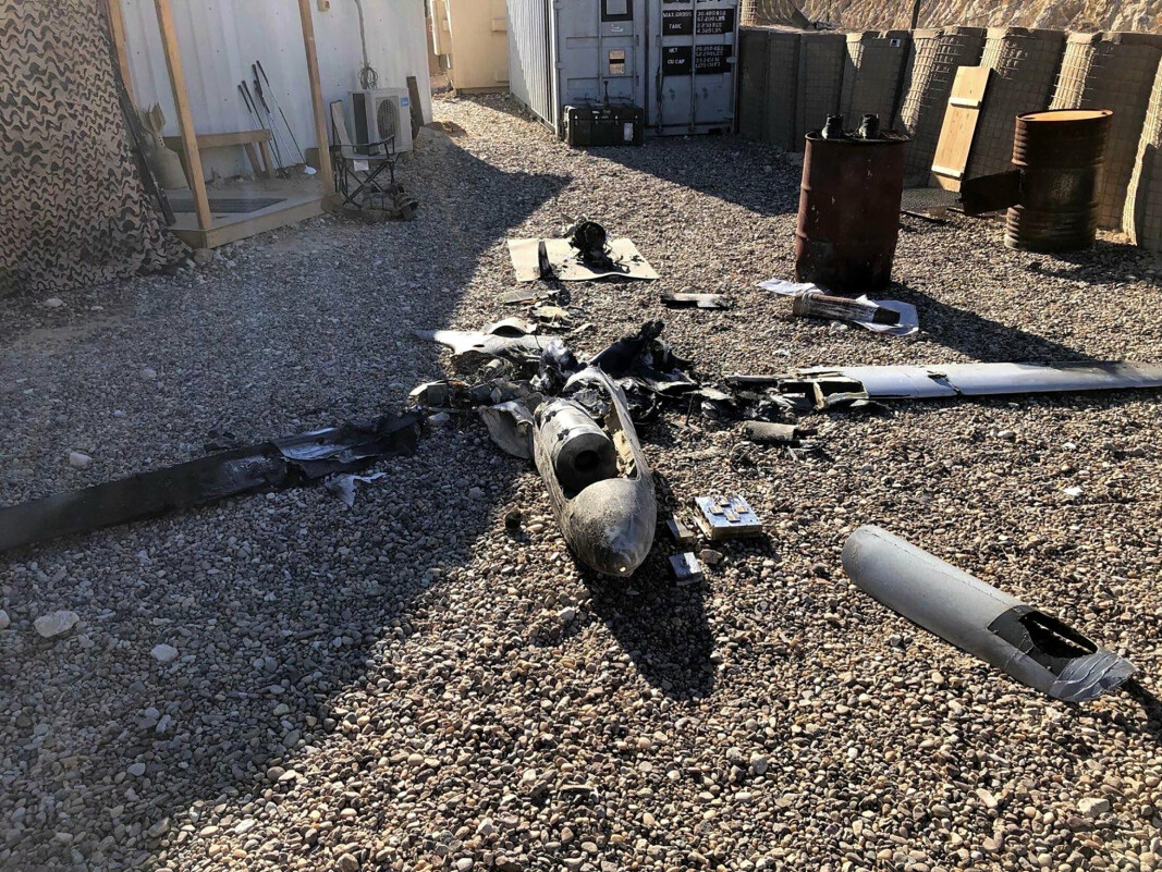 Deler fra den ene dronen som ble skutt ned ved basen.