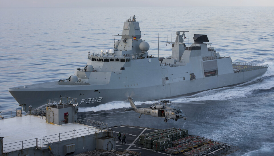 TIL BALTIKUM: Den danske fregatten HDMS Peter Willemoes under en øvelse med amerkanske styrker. Nå sendes skipet til Østersjøen i forbindelse med den spente situasjonen i Ukraina.