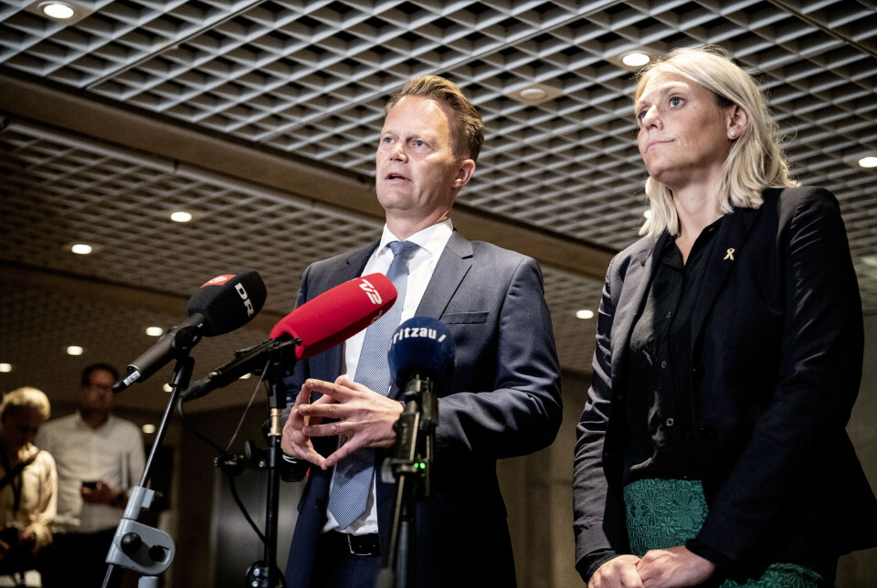 DANSKE MINISTRE: Utenriksminister Jeppe Kofod og forsvarsminister Trine Bramsen. Bildet er tatt i forbindelse med evakueringen fra Afghanistan.