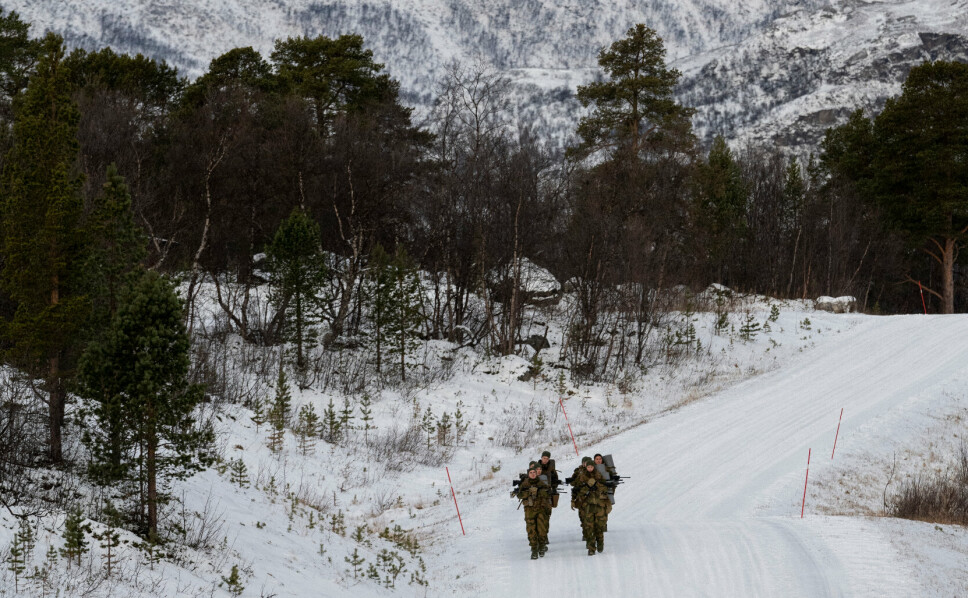 PORSANGMOEN: Finnmark landforsvar holder til på Porsangmoen i Finnmark. Nå vil flere kommuner ha større militær tilstedeværelse der.