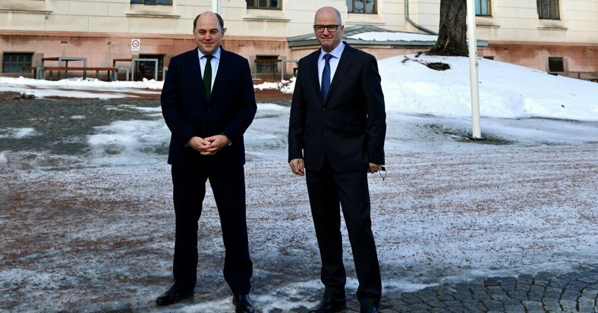 Odd Roger Enoksen meets British Defense Secretary Ben Wallace for talks in Oslo