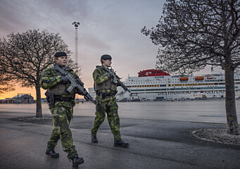 Hæren patruljerer i gatene på Gotland