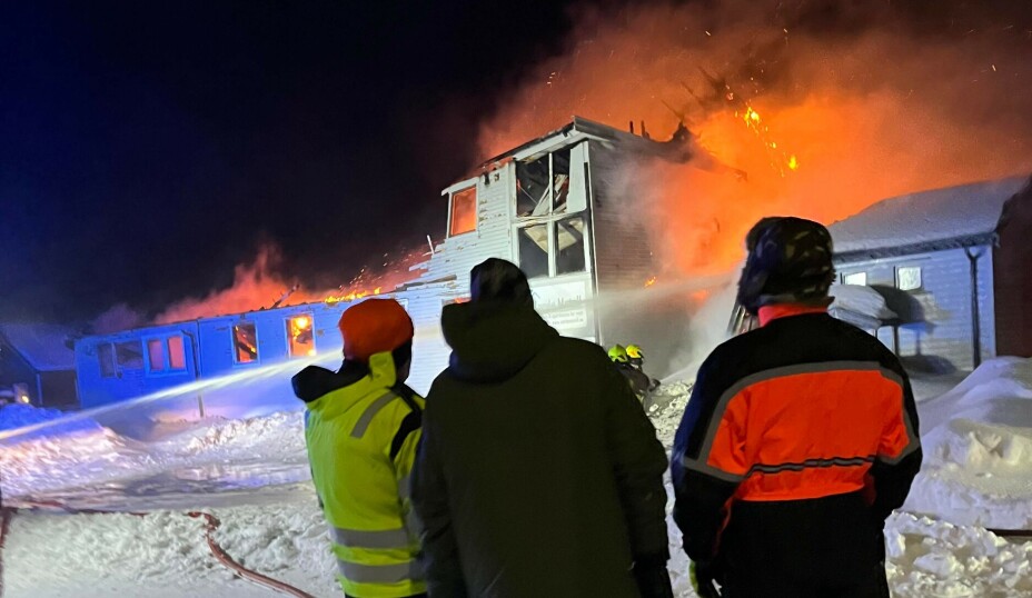 OVERTENT: Motellet hadde overtenning før soldatene kom frem.