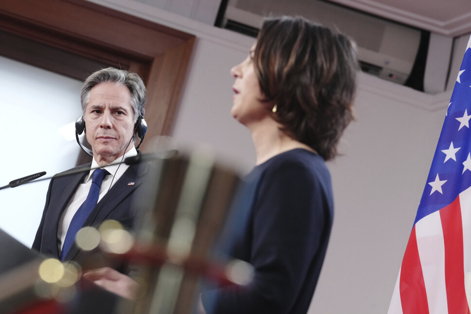 BERLIN: USAs utenriksminister Antony Blinken diskuterte torsdag den spente situasjonen mellom Russland og Ukraina med sin tyske motpart Annalena Baerbock i Berlin.