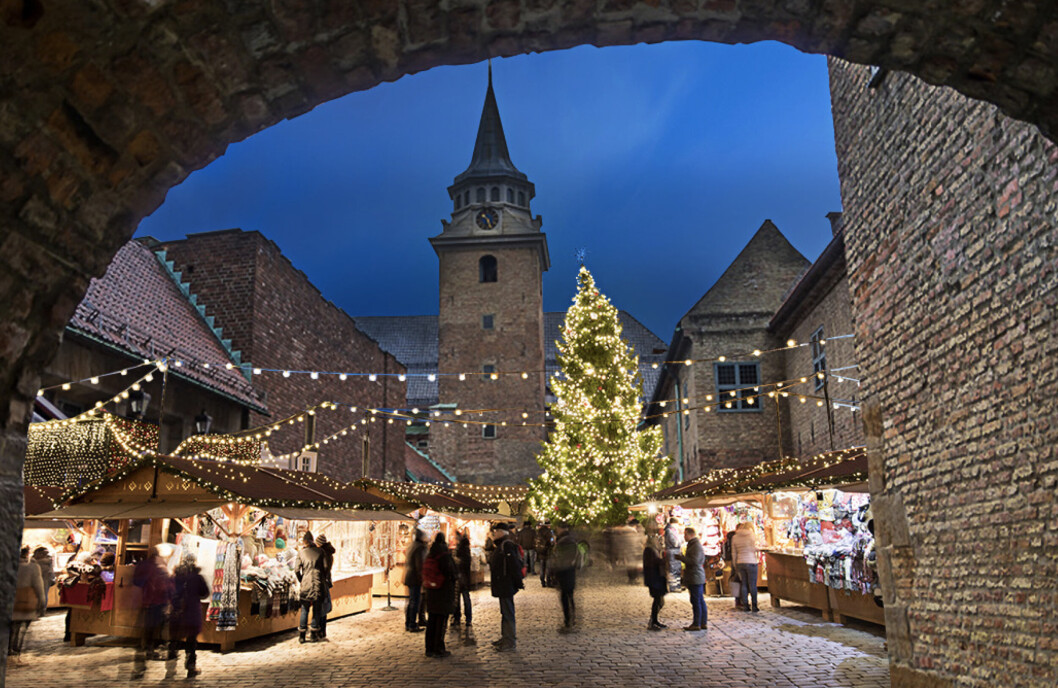 MULIGHETSSTUDIE: Borggården på Akershus slott er et sted med en middelaldersk atmosfære, som egner seg til julemarked, heter det i mulighetsstudien, som har sett på potensialet for utvikling av Akershus festning. MULIGHETSSTUDIE: Borggården på Akershus slott er et sted med en middelaldersk atmosfære, som egner seg til julemarked, heter det i mulighetsstudien, som har sett på potensialet for utvikling av Akershus festning.