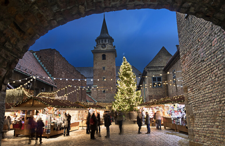 MULIGHETSSTUDIE: Borggården på Akershus slott er et sted med en middelaldersk atmosfære, som egner seg til julemarked, heter det i mulighetsstudien, som har sett på potensialet for utvikling av Akershus festning.