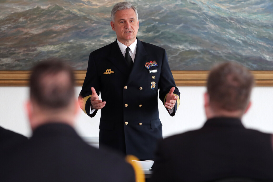 FRITTALENDE: Sjefen for det tyske sjøforsvaret, viseadmiral Kay-Achim Schönbach, har gått av etter kontroversielle uttalelser om Russland og Putin. FRITTALENDE: Sjefen for det tyske sjøforsvaret, viseadmiral Kay-Achim Schönbach, har gått av etter kontroversielle uttalelser om Russland og Putin.